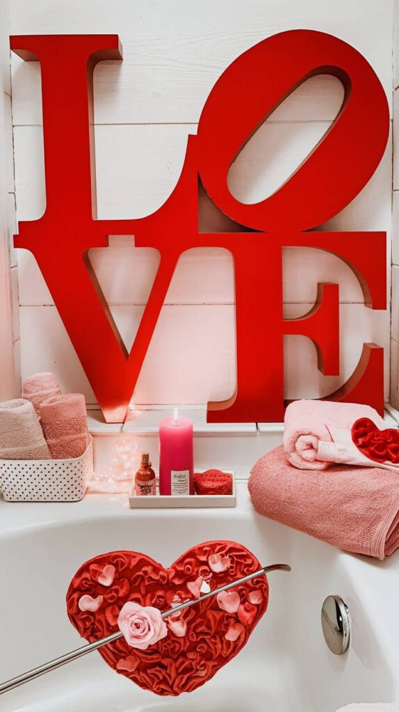 Valentine's Day Bathroom Décor Ideas